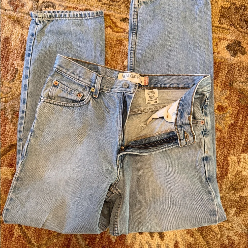 Vintage Levi's Light Blue Denim Jeans with Red Tab - Picture 6 of 14